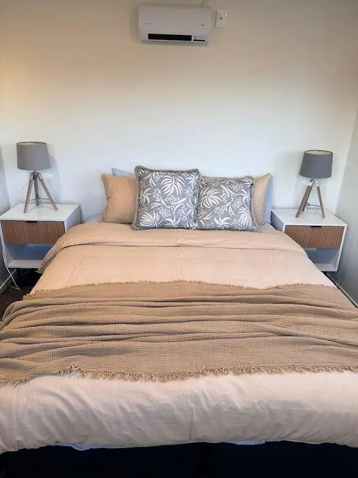Cbd Luxury Parkside Living 2 Bedroom With Parking Christchurch Apartment