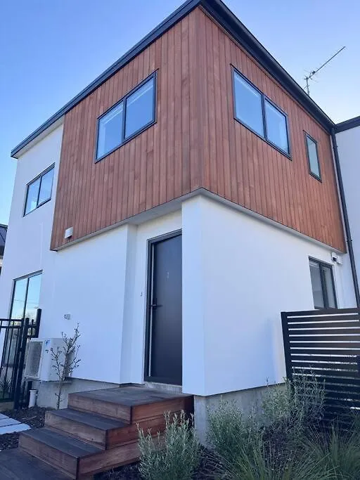 Apartment Cbd Luxury Parkside Living 2 Bedroom With Parking Christchurch New Zealand