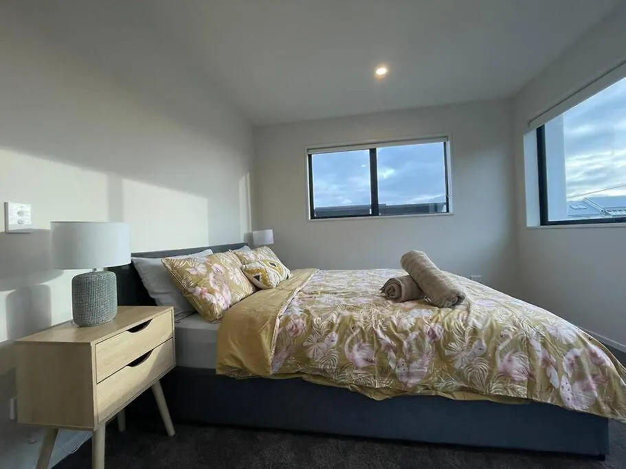 Cbd Luxury Parkside Living 2 Bedroom With Parking Christchurch Apartment