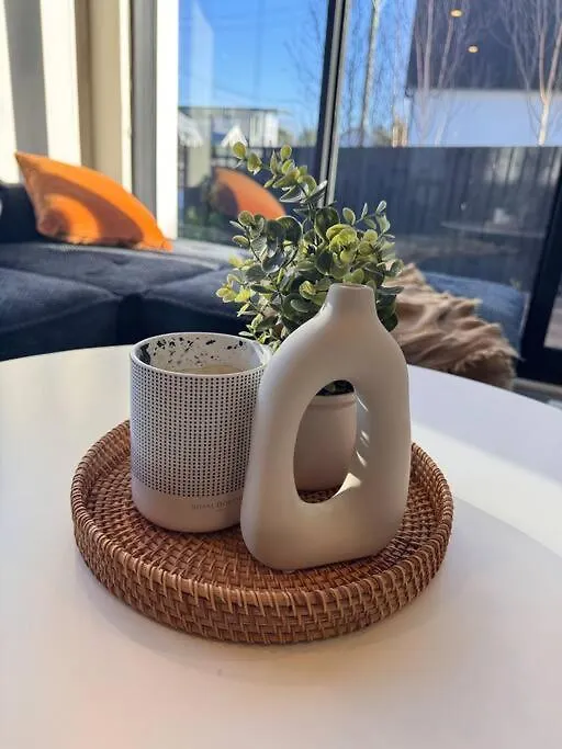 Cbd Luxury Parkside Living 2 Bedroom With Parking Christchurch