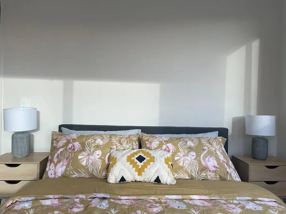 Cbd Luxury Parkside Living 2 Bedroom With Parking Christchurch 0*,  New Zealand