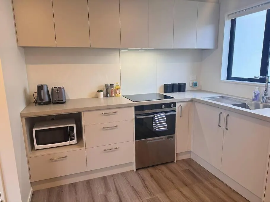 Cbd Luxury Parkside Living 2 Bedroom With Parking Christchurch