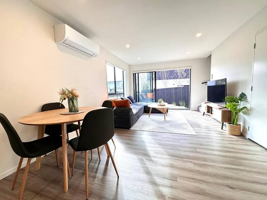 Cbd Luxury Parkside Living 2 Bedroom With Parking Christchurch